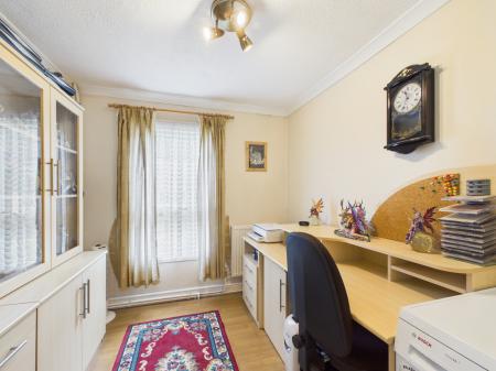3 bedroom Terraced House for sale in Carron Close, Tilehurst, Reading, RG30