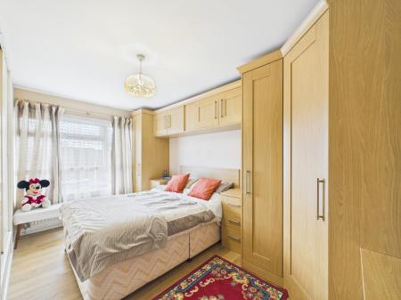 3 bedroom Terraced House for sale in Carron Close, Tilehurst, Reading, RG30