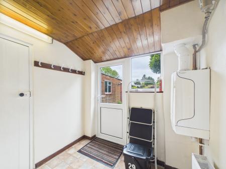 2 bedroom Semi-detached house for sale in Victoria Road, Tilehurst, Reading, RG31