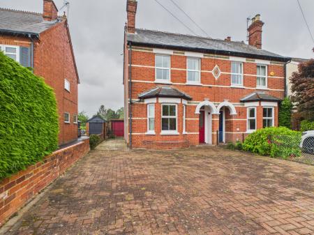 Victoria Road, Tilehurst, Reading, RG31