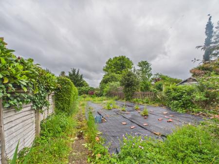 2 bedroom Semi-detached house for sale in Victoria Road, Tilehurst, Reading, RG31