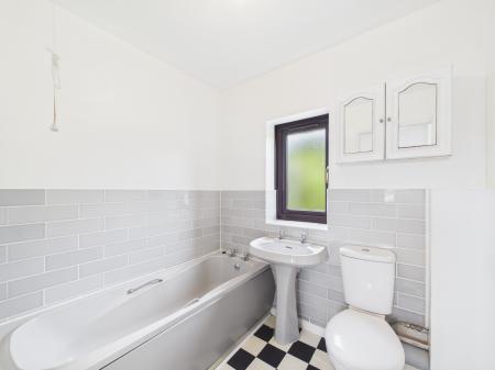 2 bedroom Terraced House for sale in August End, West Reading, Reading, RG30