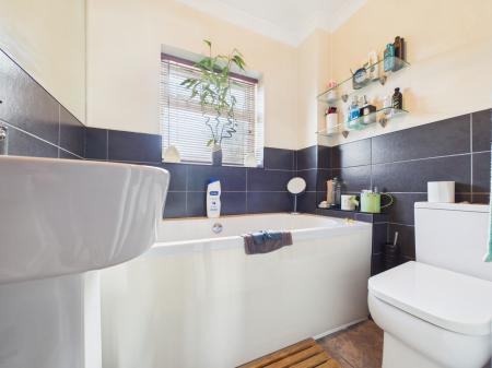 3 bedroom Terraced House for sale in Tidmarsh Street, West Reading, Reading, RG30