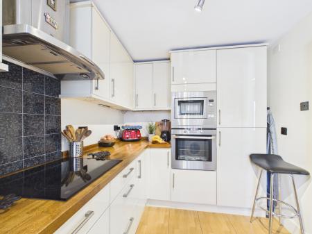 3 bedroom Terraced House for sale in Tidmarsh Street, West Reading, Reading, RG30