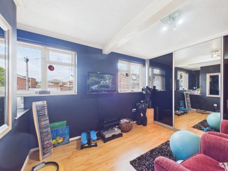 3 bedroom Terraced House for sale in Tidmarsh Street, West Reading, Reading, RG30