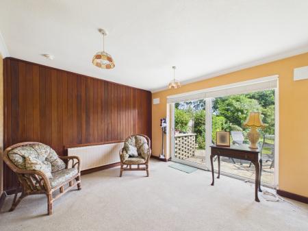 3 bedroom Detached house for sale in Wychwood Crescent, Earley, Reading, RG6