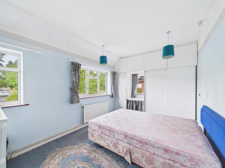 3 bedroom Detached house for sale in Wychwood Crescent, Earley, Reading, RG6