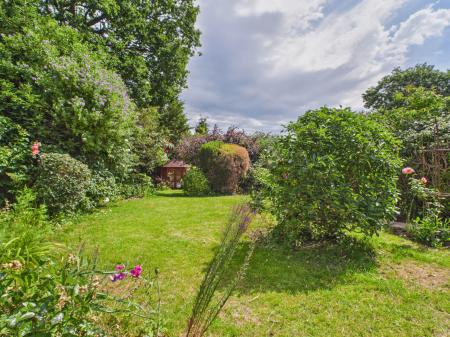3 bedroom Detached house for sale in Wychwood Crescent, Earley, Reading, RG6