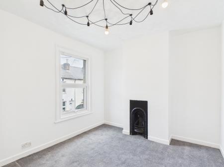 2 bedroom Terraced House to let in Little Street, Reading, RG1