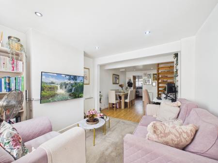3 bedroom Terraced House for sale in Western Road, West Reading, Reading, RG1