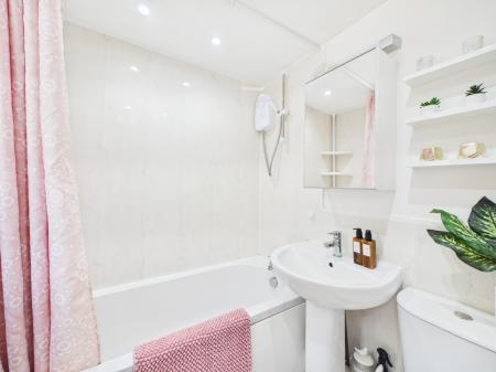 3 bedroom Terraced House for sale in Western Road, West Reading, Reading, RG1