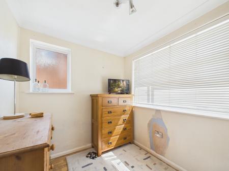 3 bedroom Semi-detached house for sale in Elmstone Drive, Tilehurst, Reading, RG31