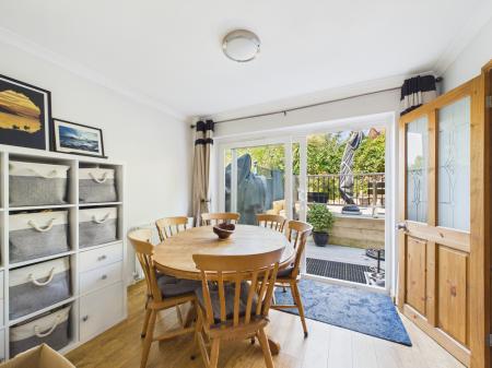 3 bedroom Semi-detached house for sale in Elmstone Drive, Tilehurst, Reading, RG31