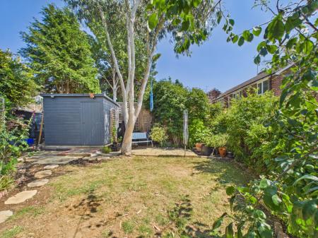 3 bedroom Semi-detached house for sale in Elmstone Drive, Tilehurst, Reading, RG31