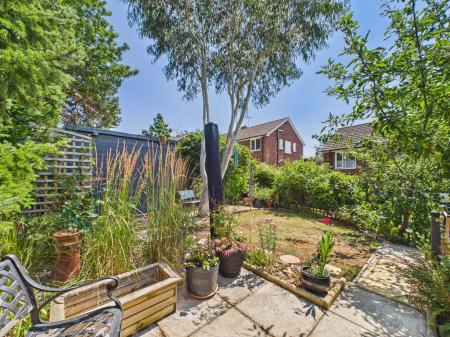 3 bedroom Semi-detached house for sale in Elmstone Drive, Tilehurst, Reading, RG31