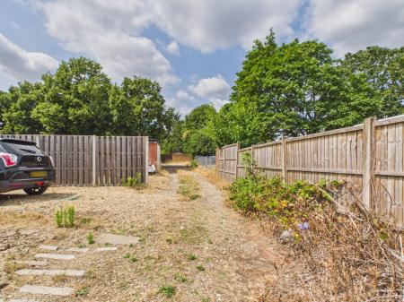 4 bedroom Terraced House for sale in Norcot Road, Tilehurst, Reading, RG30