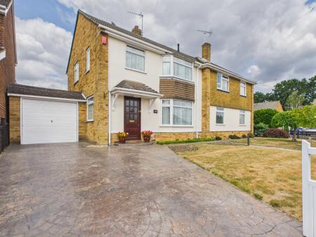 3 bedroom Semi-detached house for sale in Wittenham Avenue, Tilehurst, Reading, RG31