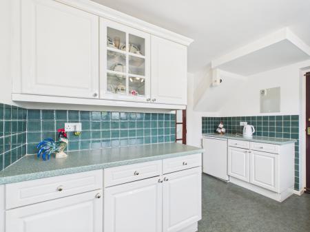 3 bedroom Semi-detached house for sale in Wittenham Avenue, Tilehurst, Reading, RG31