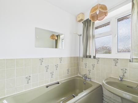 3 bedroom Semi-detached house for sale in Wittenham Avenue, Tilehurst, Reading, RG31