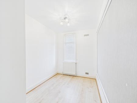 3 bedroom Terraced House to let in School Road, Tilehurst, RG31