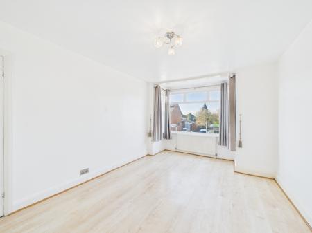 3 bedroom Terraced House to let in School Road, Tilehurst, RG31