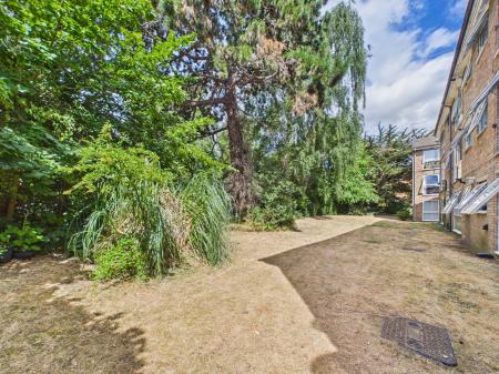 1 bedroom Flat for sale in Josephine Court, Southcote, Reading, RG30