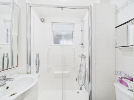 1 bedroom Flat for sale in Rowe Court, Reading, RG30
