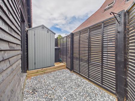3 bedroom Barn Conversion for sale in Old Barn Old Grange Close, Calcot, Reading, RG31
