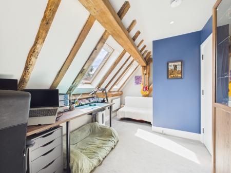 3 bedroom Barn Conversion for sale in Old Barn Old Grange Close, Calcot, Reading, RG31