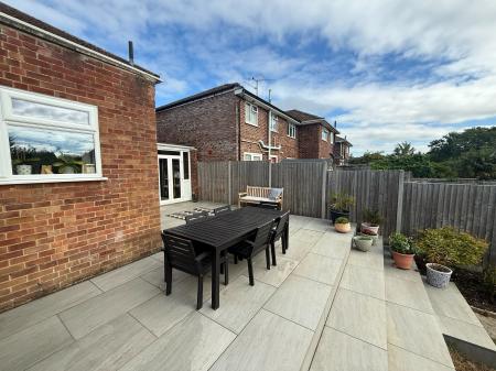 2 bedroom Semi-detached house for sale in Fairford Road, Tilehurst, Reading, RG31