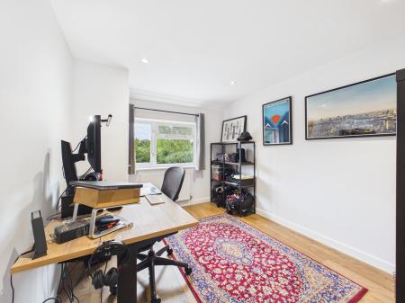 2 bedroom Semi-detached house for sale in Fairford Road, Tilehurst, Reading, RG31