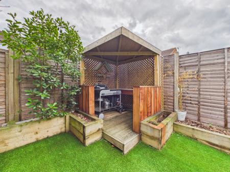 2 bedroom Town house for sale in Minton Close, Tilehurst, Reading, RG30