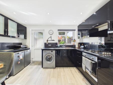2 bedroom Town house for sale in Minton Close, Tilehurst, Reading, RG30