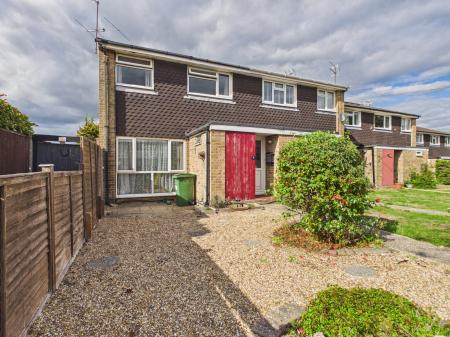 3 bedroom Semi-detached house for sale in Ashwood Close, Tilehurst, Reading, RG31