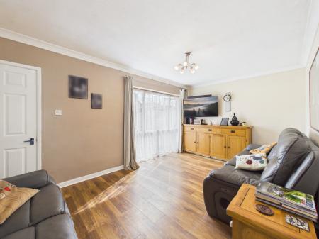 3 bedroom Semi-detached house for sale in Ashwood Close, Tilehurst, Reading, RG31