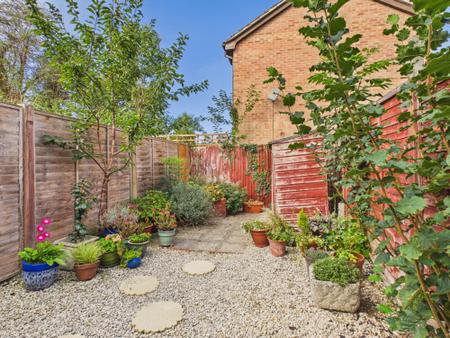 2 bedroom Terraced House for sale in Pemberton Gardens, Calcot, Reading, RG31