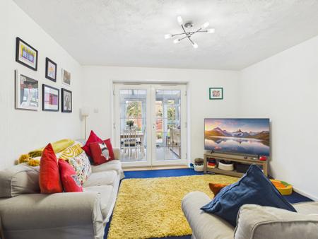 2 bedroom Terraced House for sale in Pemberton Gardens, Calcot, Reading, RG31