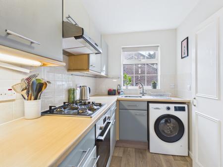 2 bedroom Terraced House for sale in Pemberton Gardens, Calcot, Reading, RG31