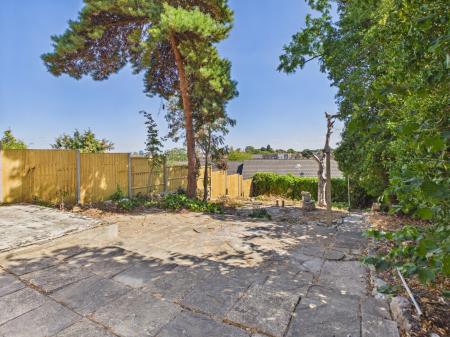 3 bedroom Semi-detached house for sale in Brockley Close, Tilehurst, Reading, RG30