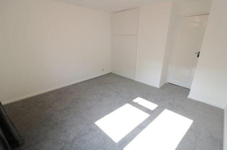 2 bedroom Flat to let in Canford Court, Reading, RG30
