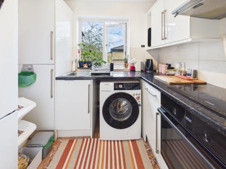 1 bedroom Flat to let in St Pauls Court