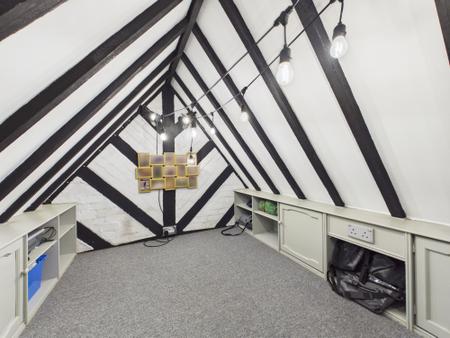 2 bedroom Cottage to let in Stable Cottage, Pangbourne, RG8