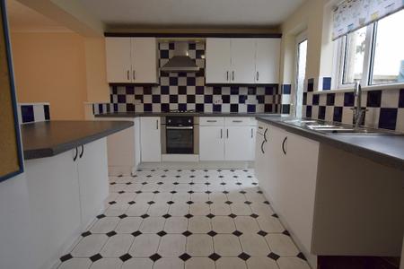 3 bedroom Semi-detached house to let in Eliot Way, Stafford, ST17