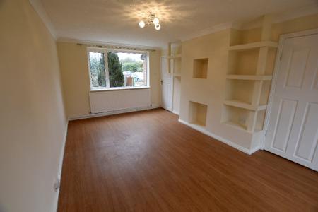 3 bedroom Semi-detached house to let in Eliot Way, Stafford, ST17