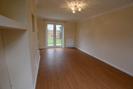3 bedroom Semi-detached house to let in Eliot Way, Stafford, ST17