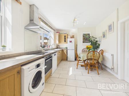 3 bedroom Semi-detached house for sale in Hollinshead Avenue, Newcastle Under Lyme, ST5