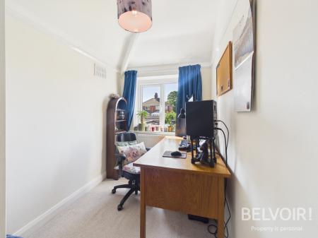 3 bedroom Semi-detached house for sale in Hollinshead Avenue, Newcastle Under Lyme, ST5