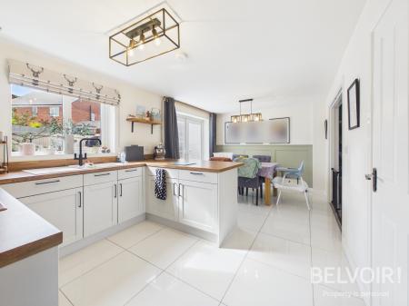 4 bedroom Detached house for sale in Harris View, Stone, ST15