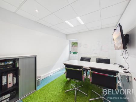 5 bedroom Detached house for sale in Stafford Road, Stone, ST15