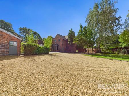 5 bedroom Detached house for sale in Stafford Road, Stone, ST15